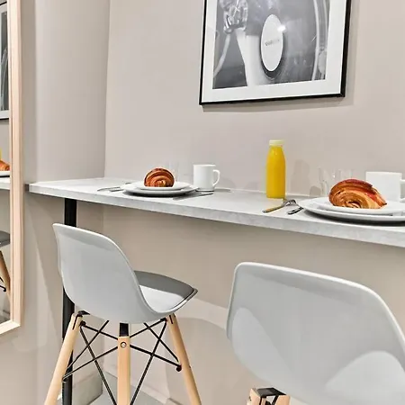 Studio Confortable Au Coeur Du Quartier Sentier *