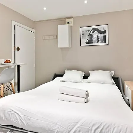 Studio Confortable Au Coeur Du Quartier Sentier